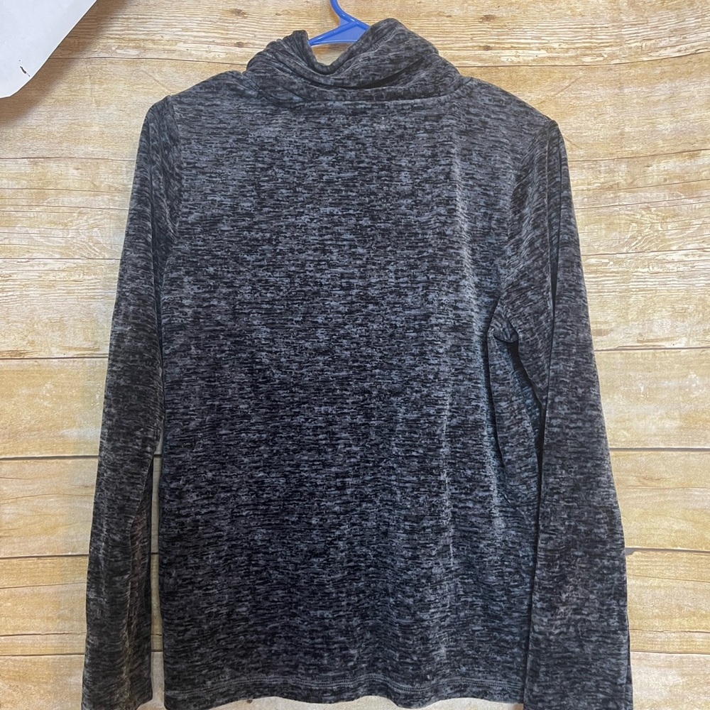 Nicole Miller Cowel neck fleece pullover 🛍 - Picture 3 of 3